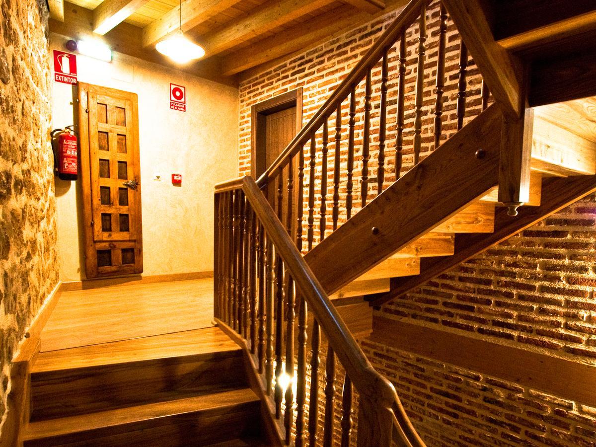 Hotel La Casa de Beli Tardajos Exterior foto